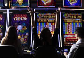 Tampilan halaman utama zonaslot dengan berbagai opsi game dan sportsbook